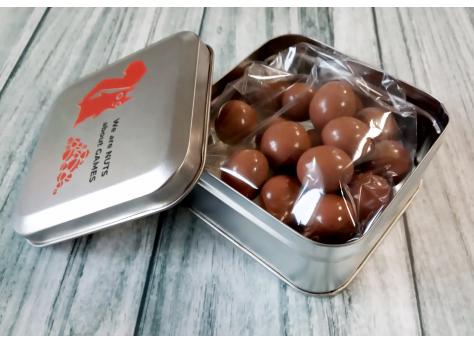 Орехи в оболочке из шоколада со специями (9 вкусов!) в металлической коробке