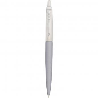 Шариковая ручка Parker Jotter XL матовая с хромированной отделкой NTEU15-327972