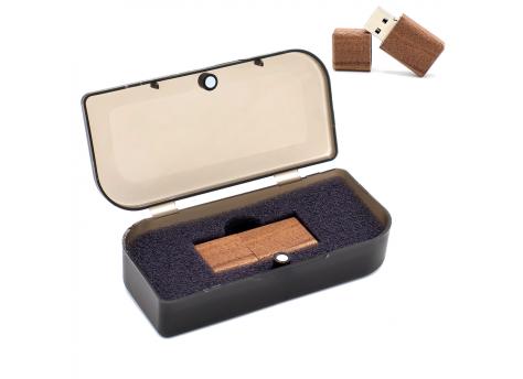 Флешка Selva, 16 Гб в футляре, коричневый