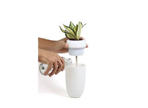 Горшок с крышкой, белый