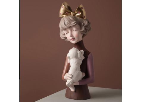 Статуэтка "Девушка со щенком"