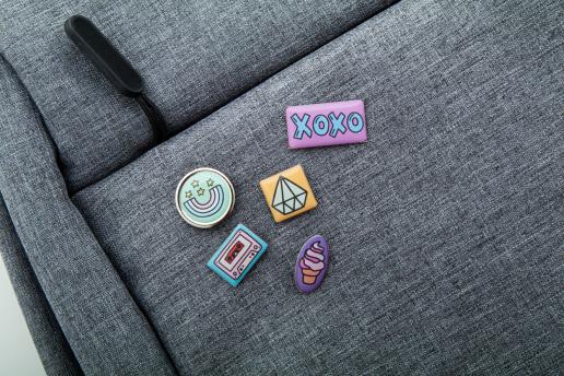 Металлический значок NTEU5-893